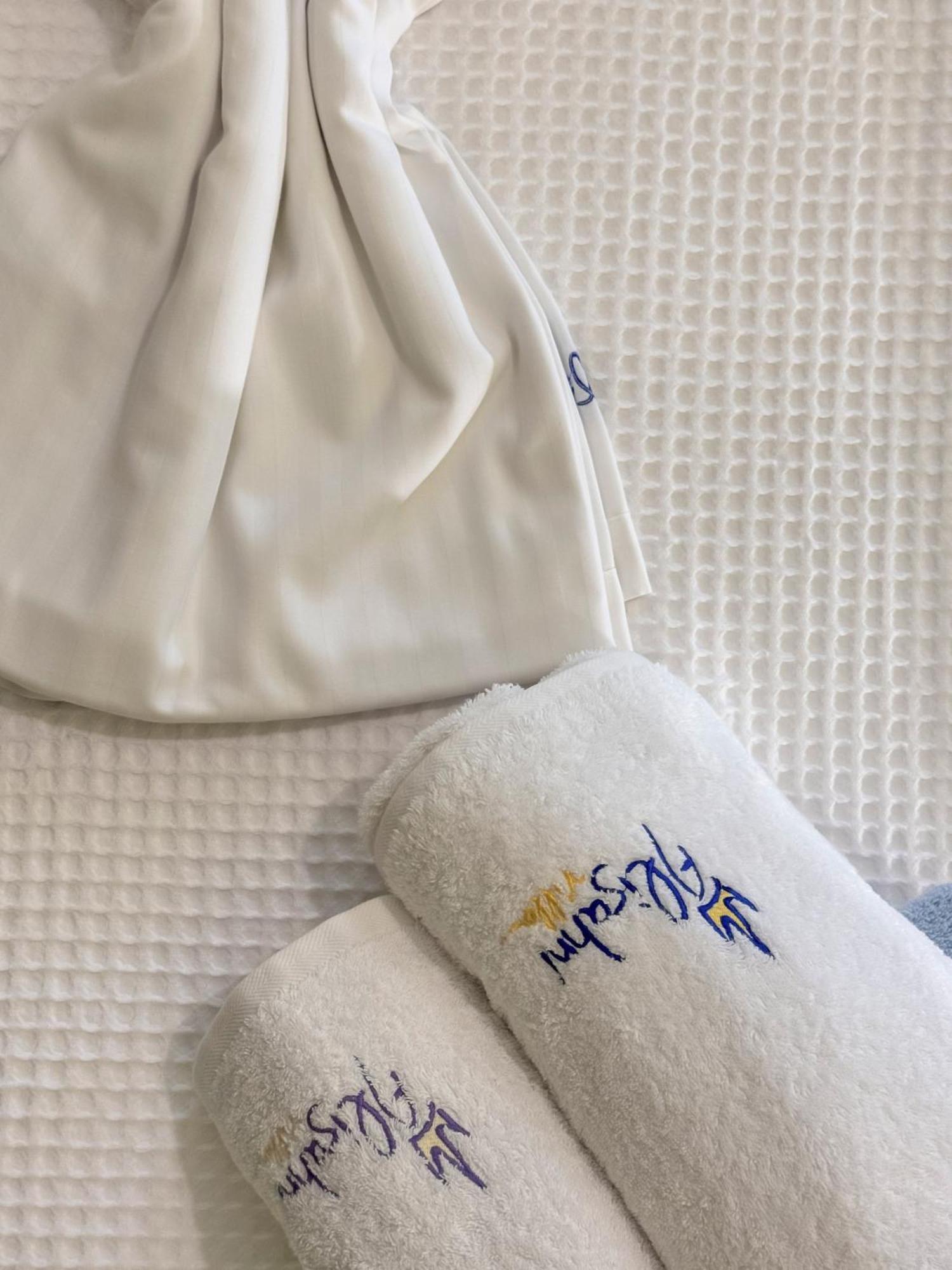 Alisahni Villa & Suite カト・ダラトソ エクステリア 写真